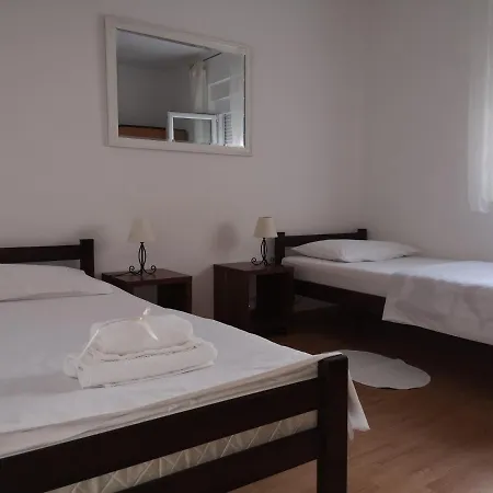 Family Friendly With A Swimming Pool - 14933 Apartment Zadar